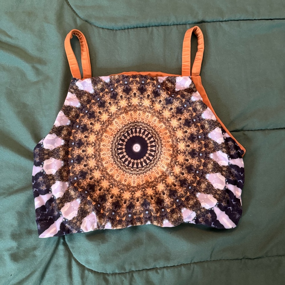 Wolven 4 way reversible crop top